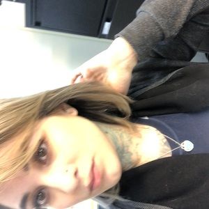 Meet your Posher, Veronica